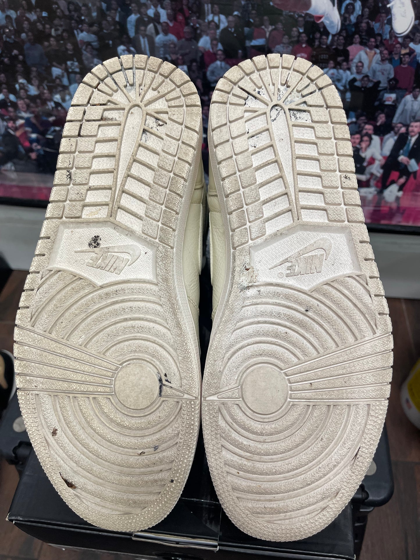 Air Jordan Retro 1 High OG ‘ Sail ‘ Size 8.5