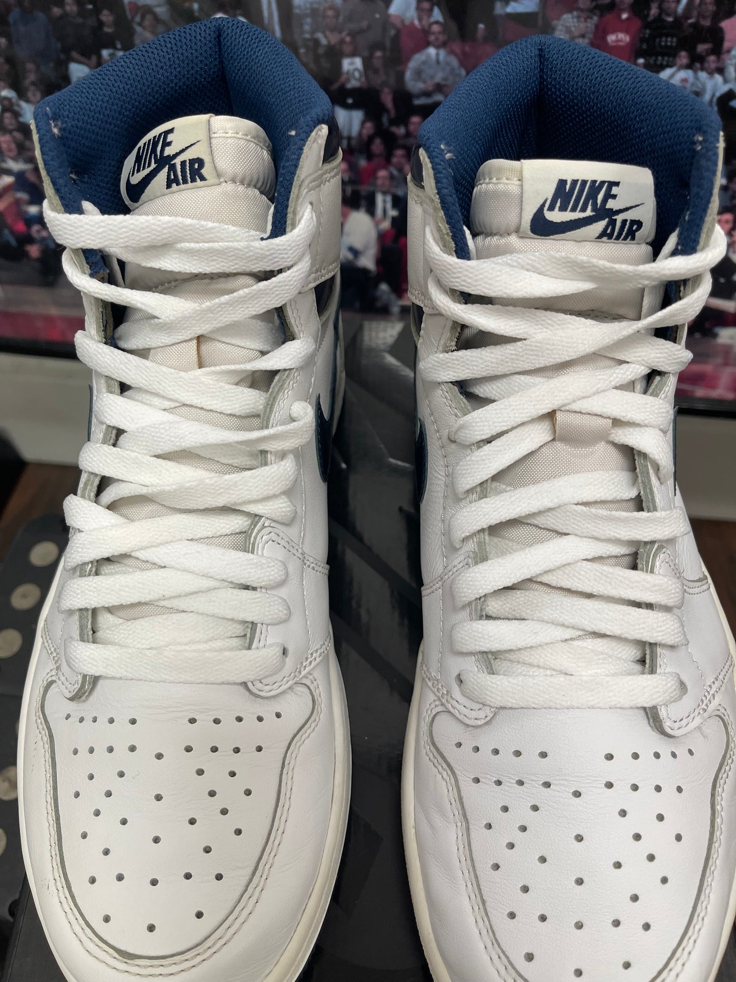 Air Jordan Retro 1 High OG ‘ Metallic Navy ‘ Size 8.5
