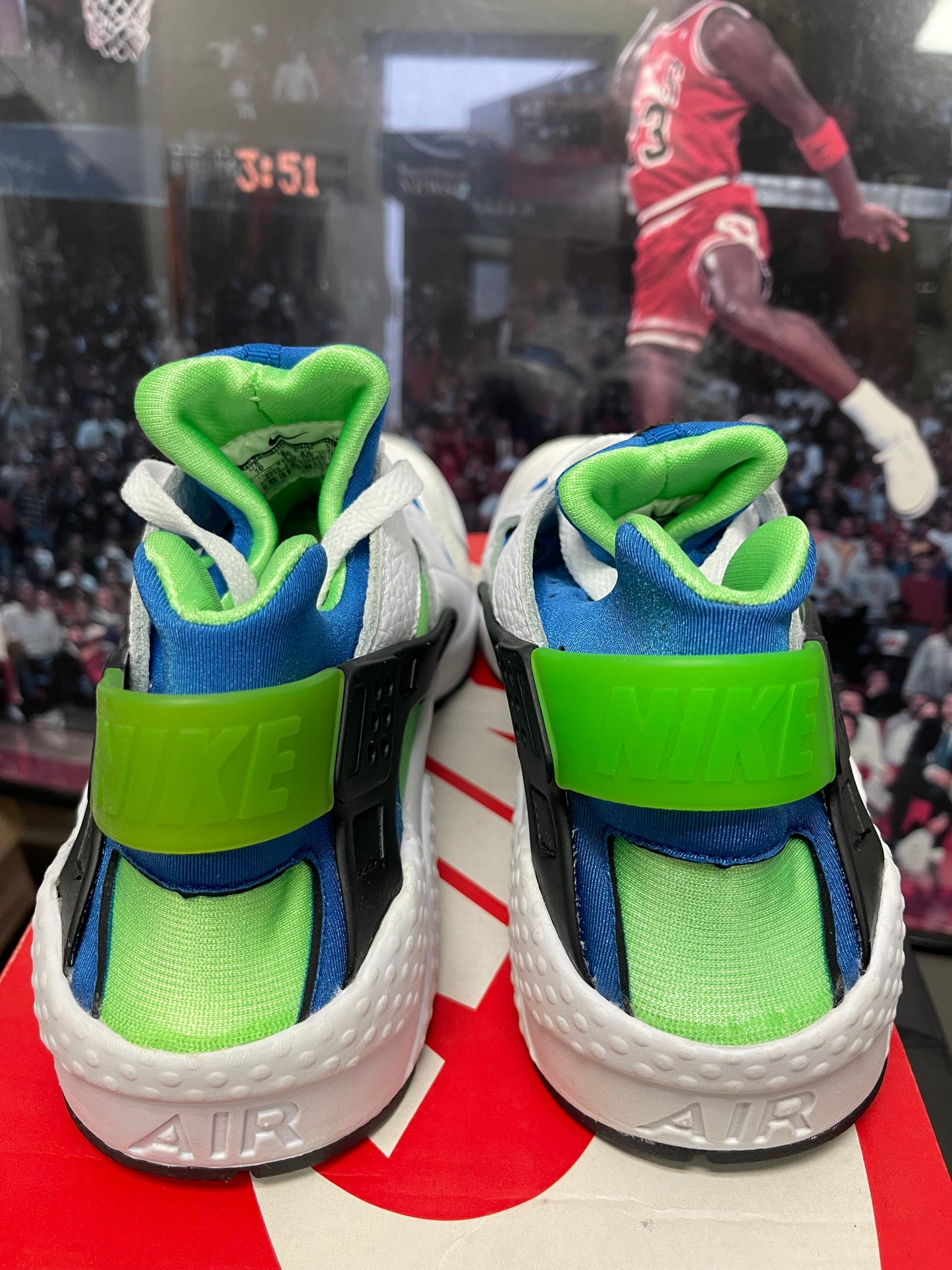 Air Huarache Scream Green size 10