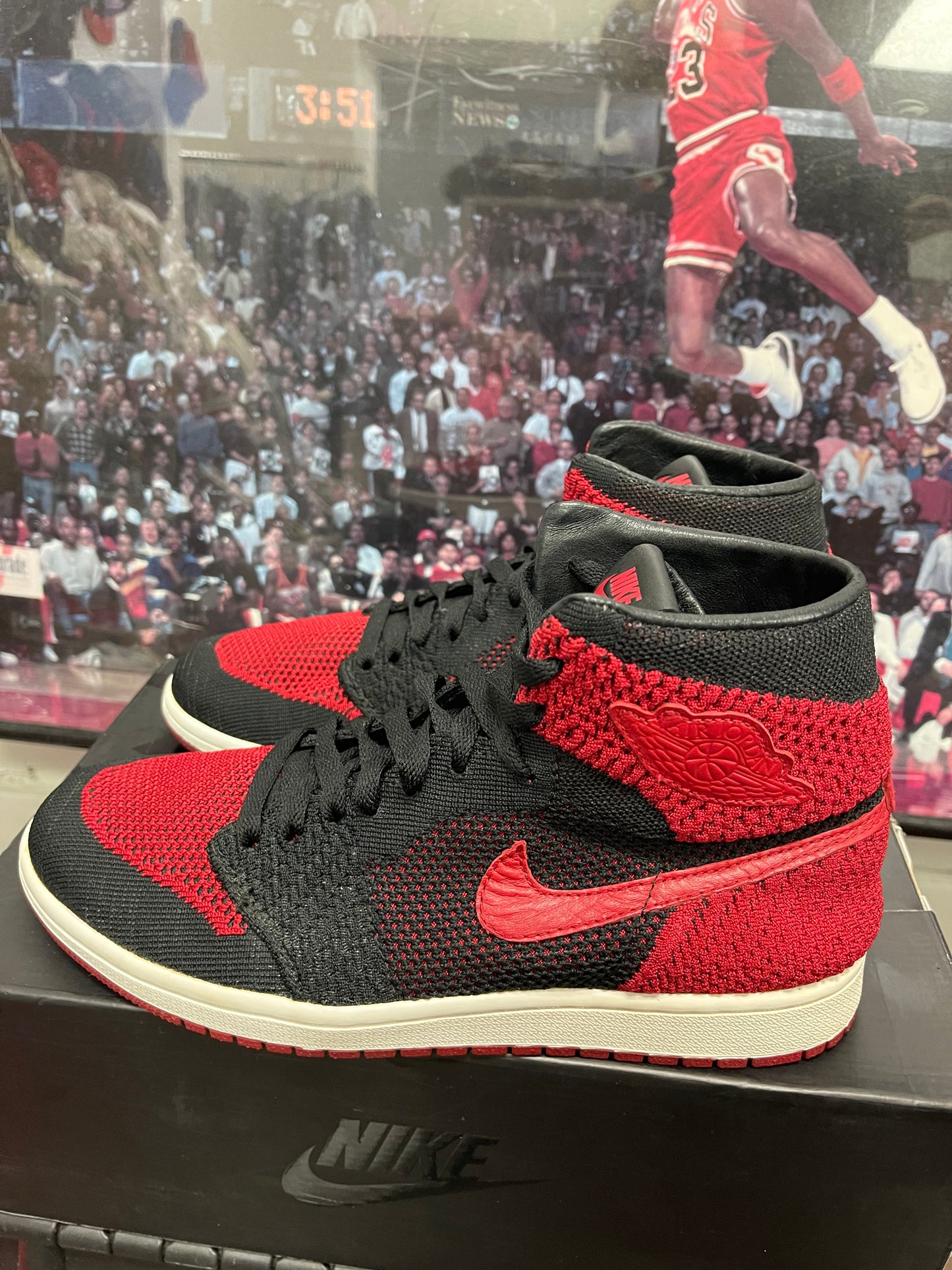 Air Jordan Retro 1 High OG ‘ FlyKnit Bred ‘ Size 8
