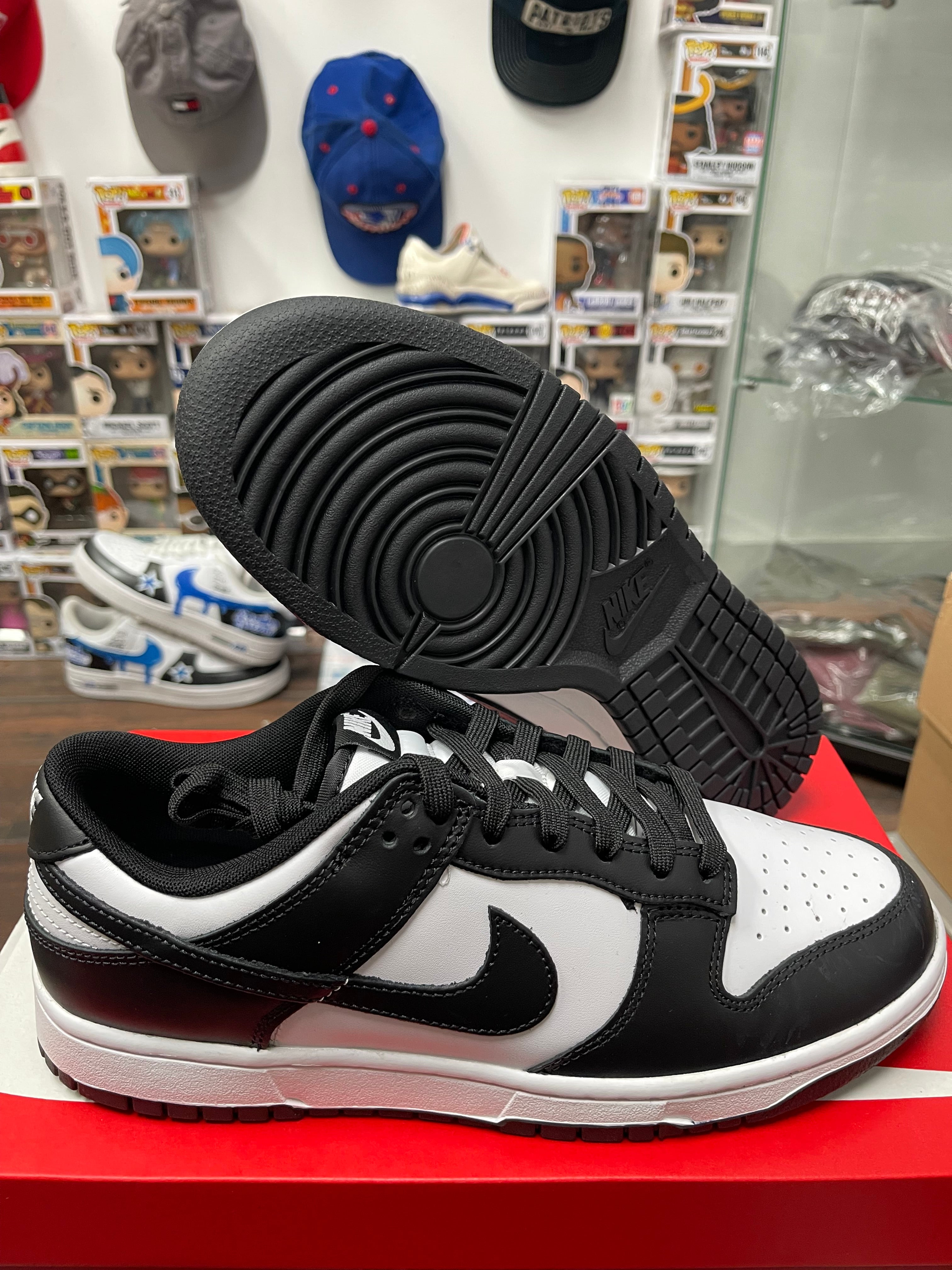 Dunk low Panda size 9.5