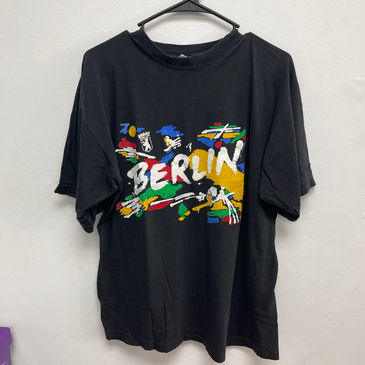 Berlin T shirt size Large