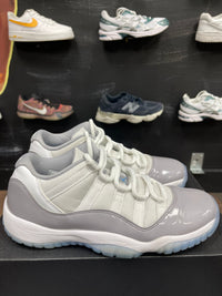 Air Jordan Retro 11 low ‘ Cement Grey ‘ Size 7y