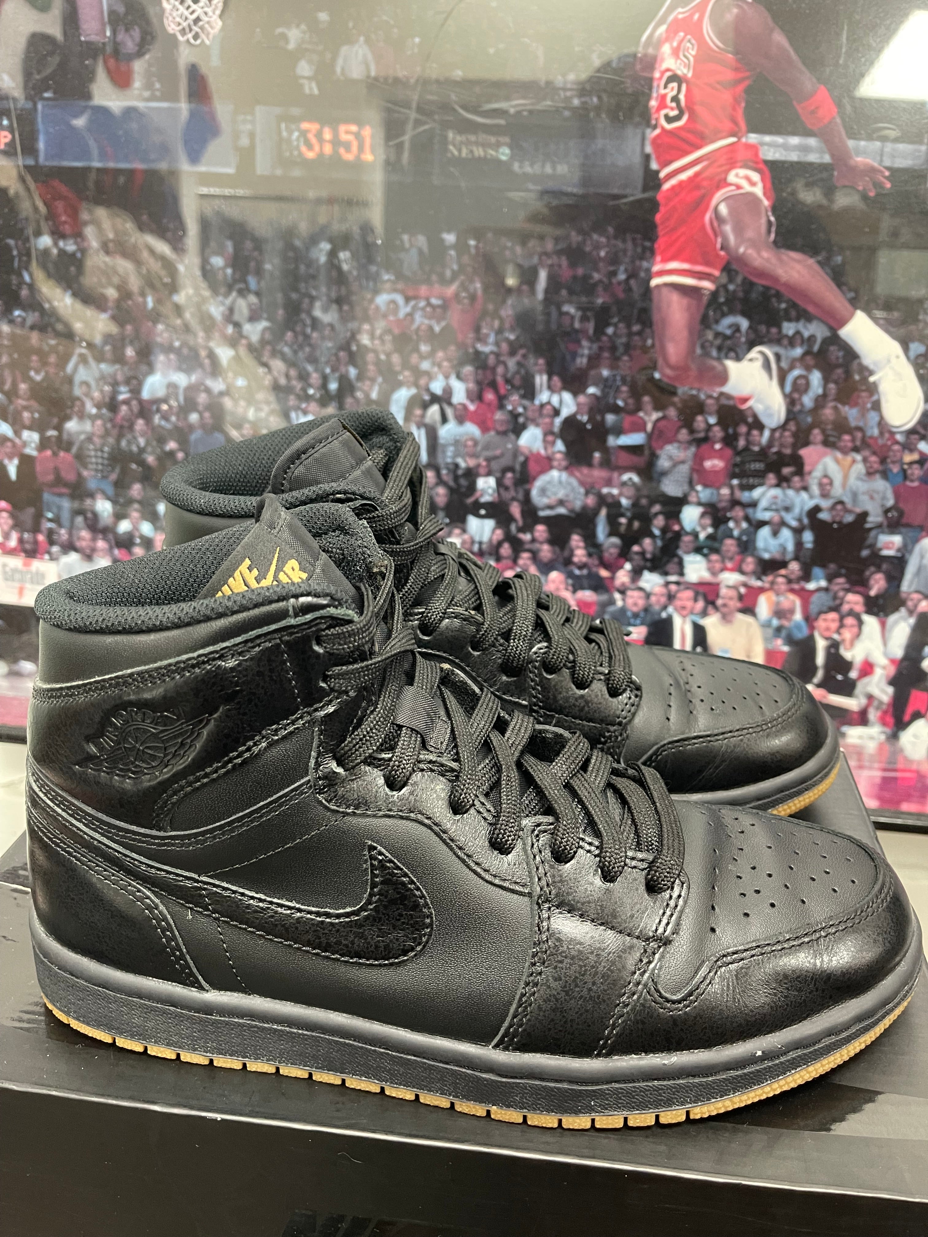 Air Jordan Retro 1 High ‘ Gum Bottom ‘ Size 8