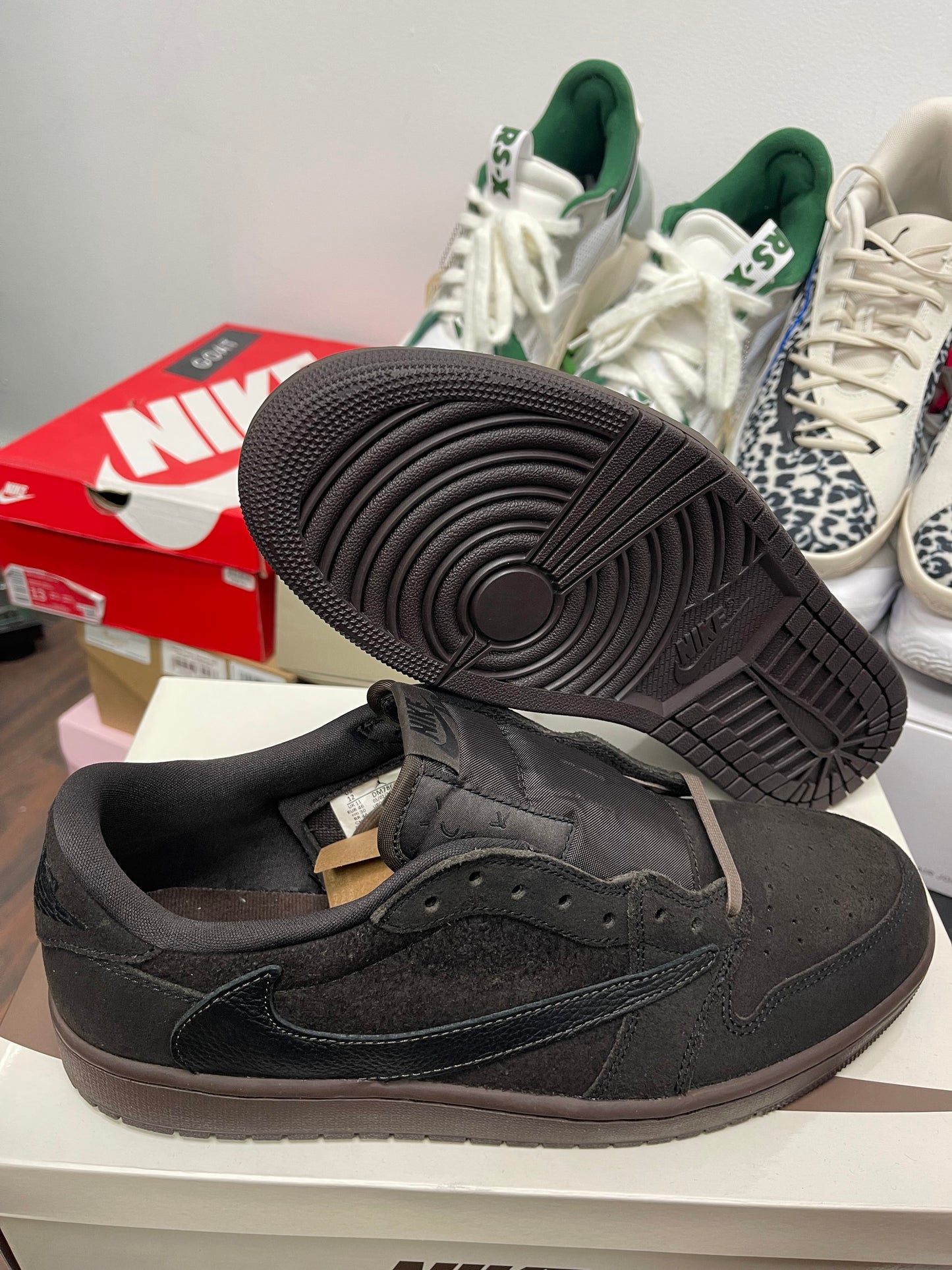 Air Jordan Retro 1 Low ‘ Mocha ‘ Size 12