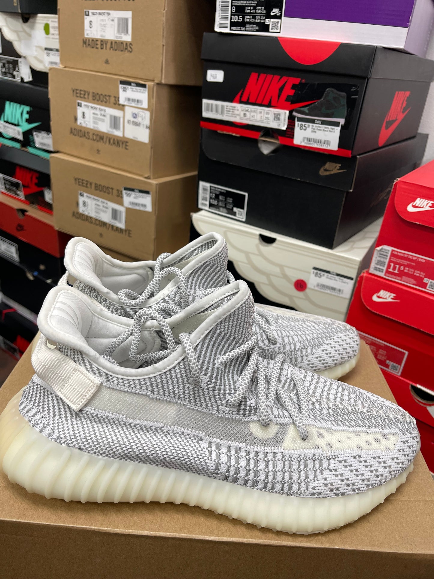 Yeezy Boost 350 V2 Static Size 9