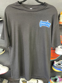 Sneaker-dream T shirt size Medium