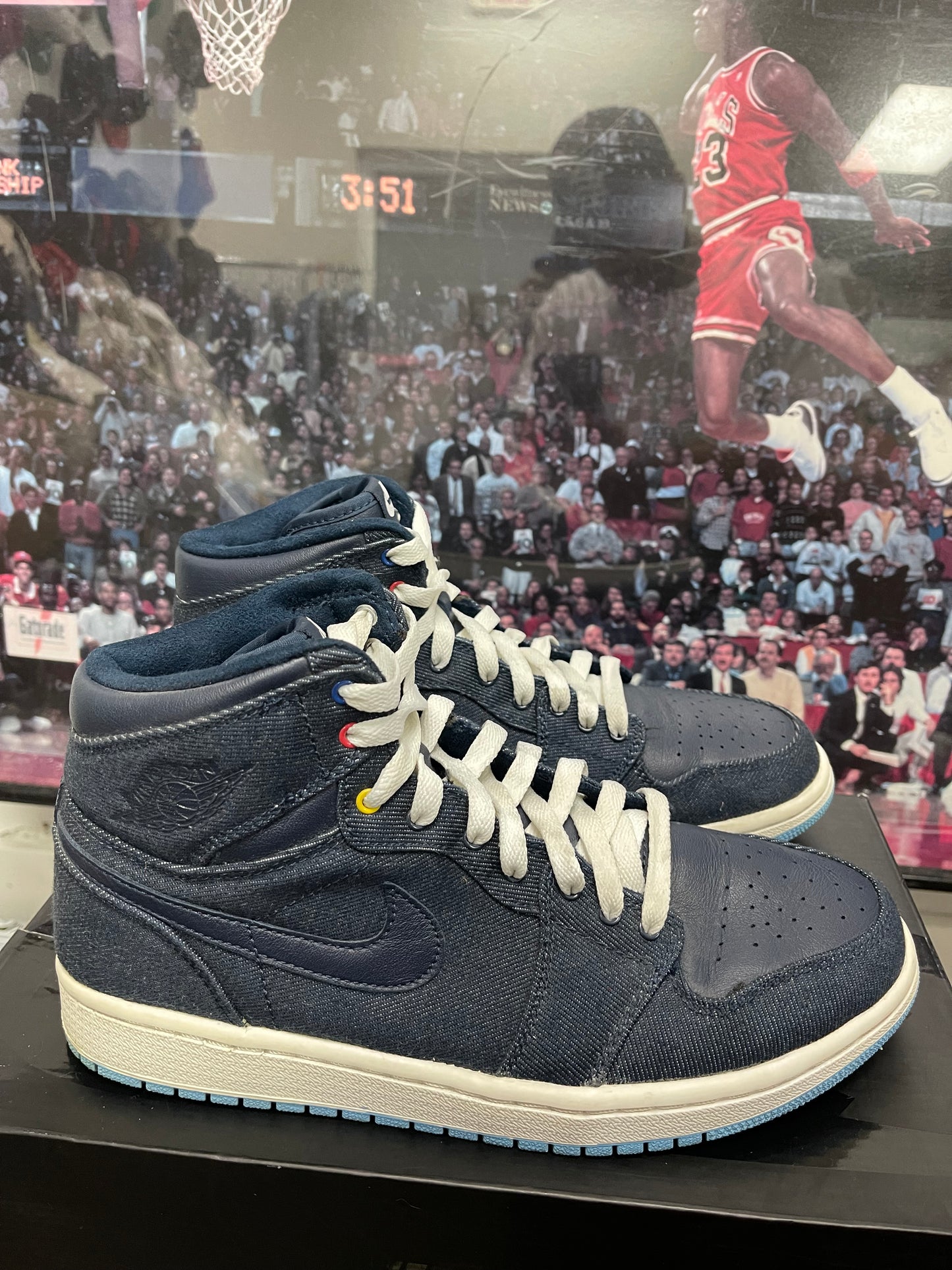 Air Jordan Retro 1 High ‘ Family Forever ‘ Size 8