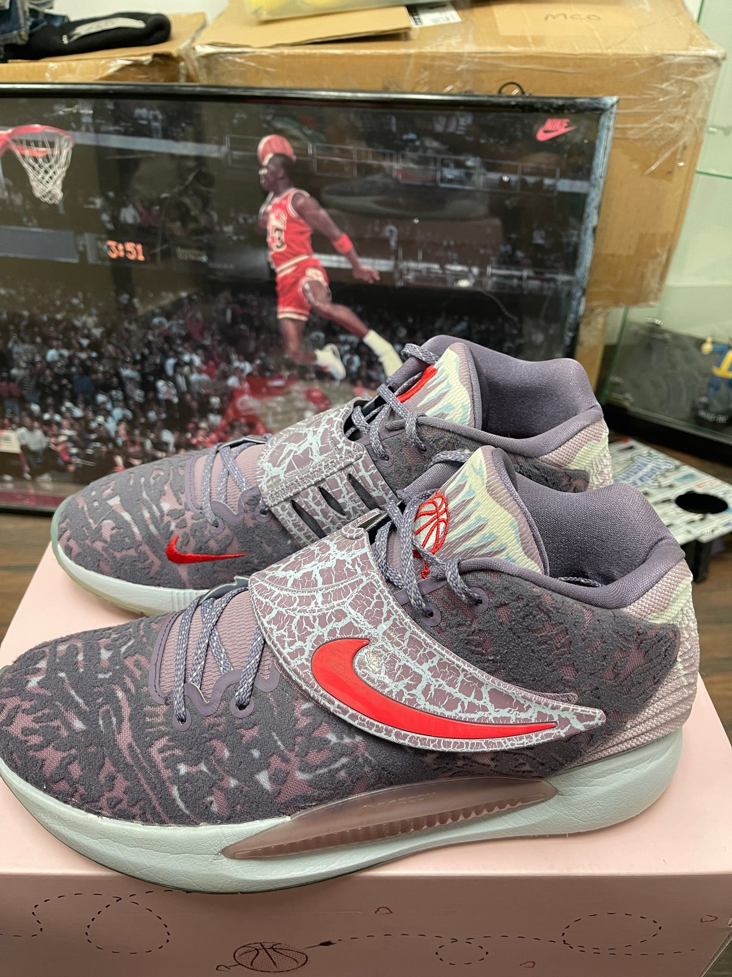 KD 14 ‘ Valentine Day ‘ Size 13