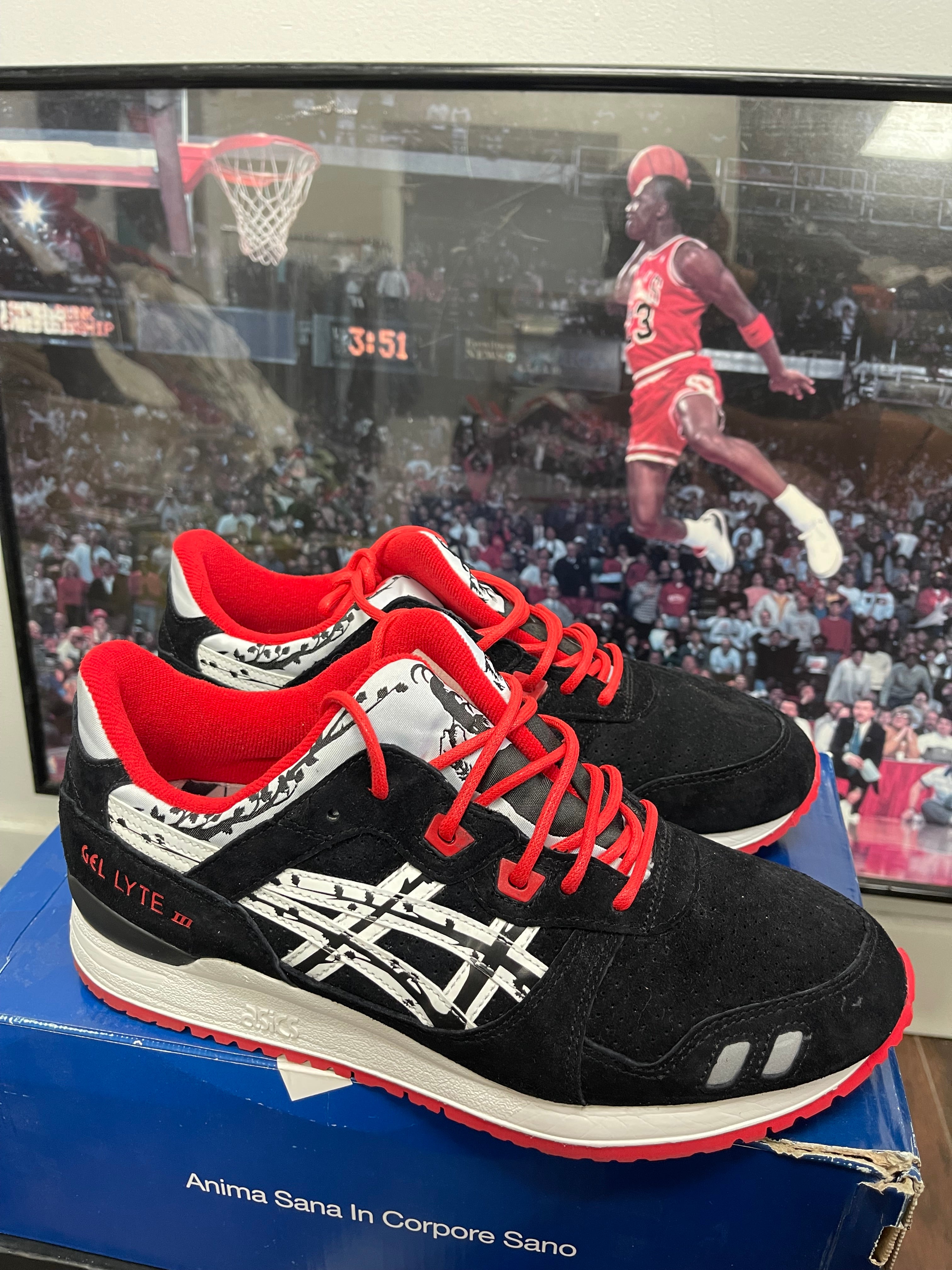 Asics❌Gel Lite 3 Papercut Size 8.5
