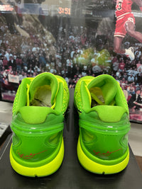 Kobe ‘ Grinch ‘ Size 11.5