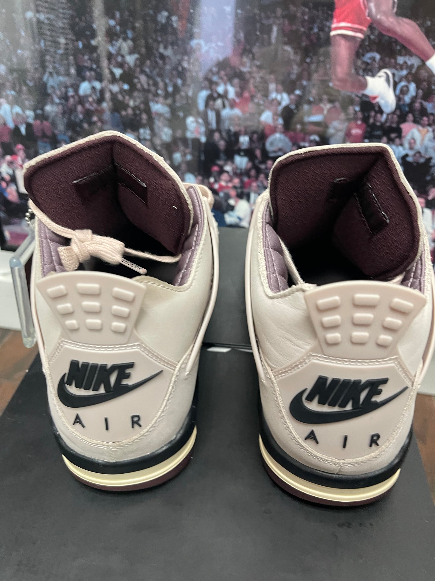 A Ma Maniere❌Air Jordan Retro 4 Size 9 men