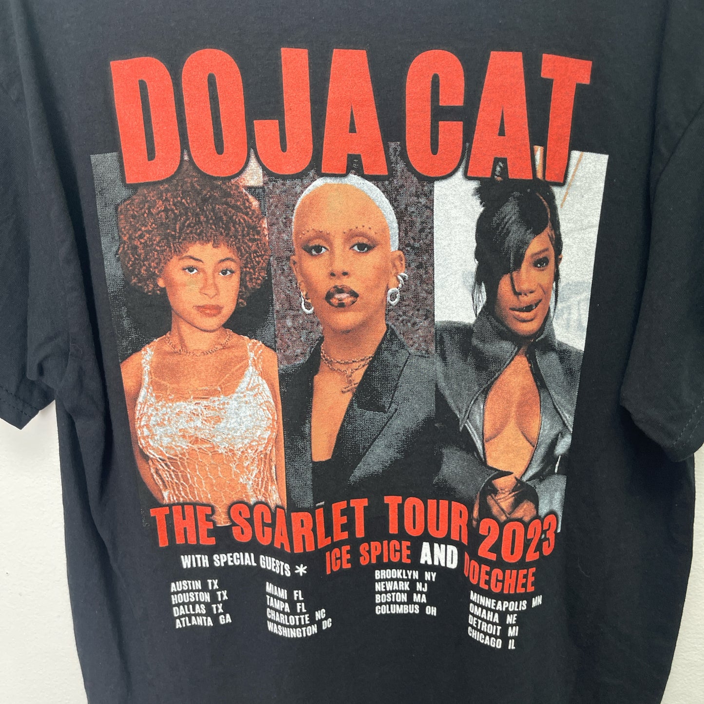 Black The Scarlet Tour 2018 tee #metalhead size large