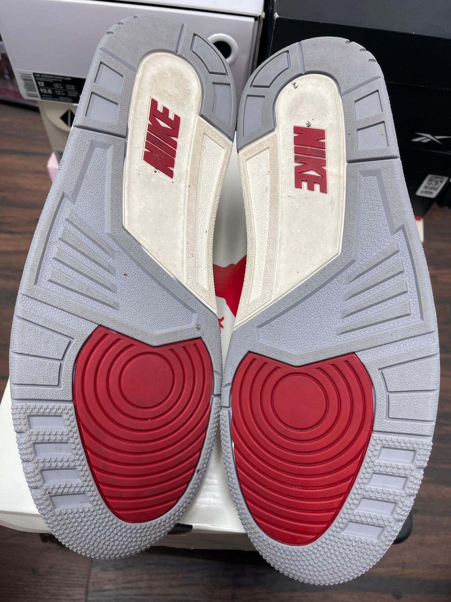 Air Jordan Retro 2 Low ‘ Varsity Red ‘ Size 13