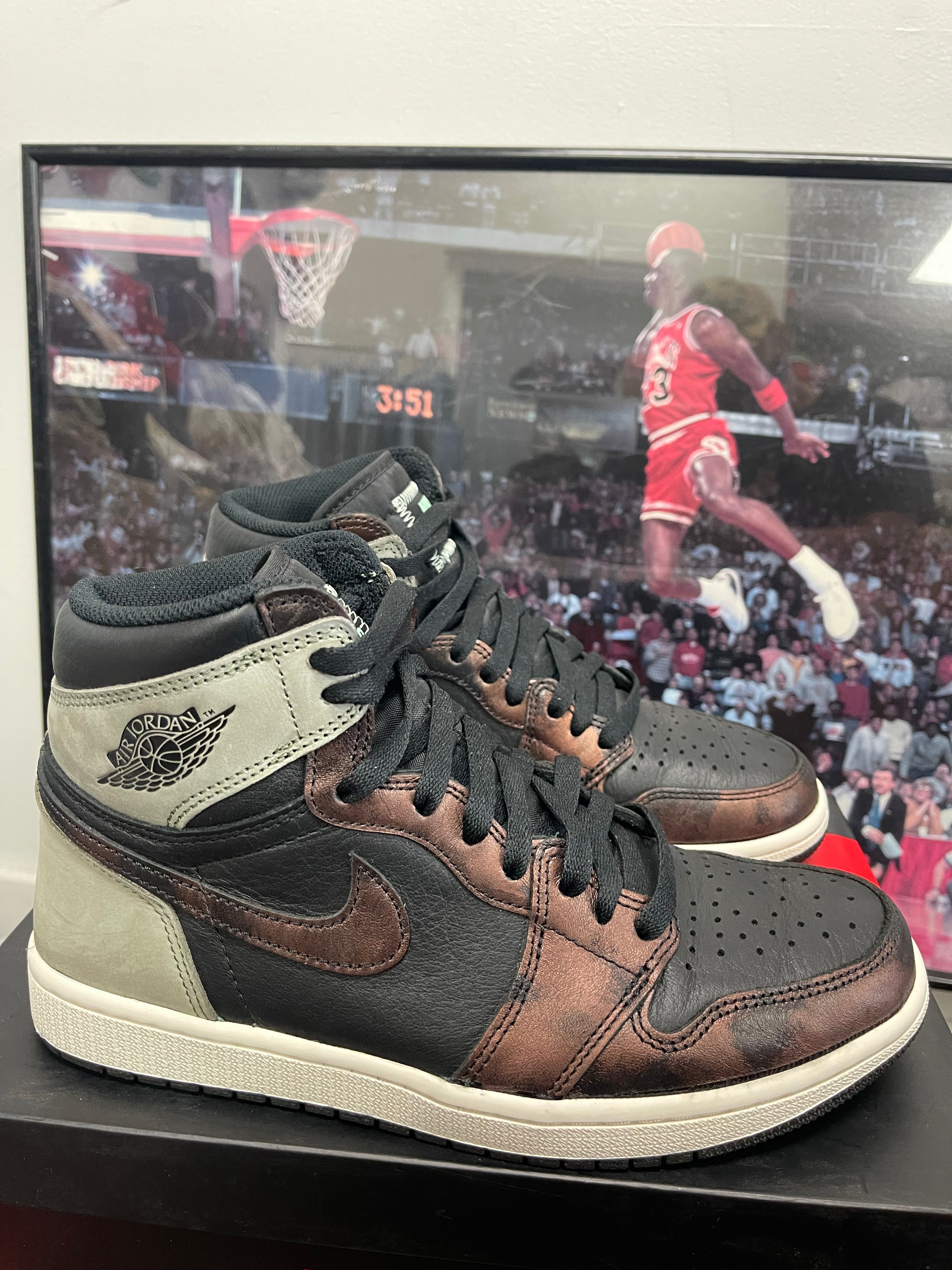Air Jordan Retro 1 High ‘ Patina ‘ Size 8.5