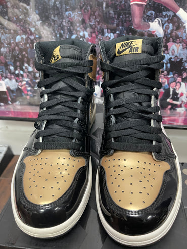 Air Jordan Retro 1 High OG ‘ Gold Toe ‘ Size 8.5