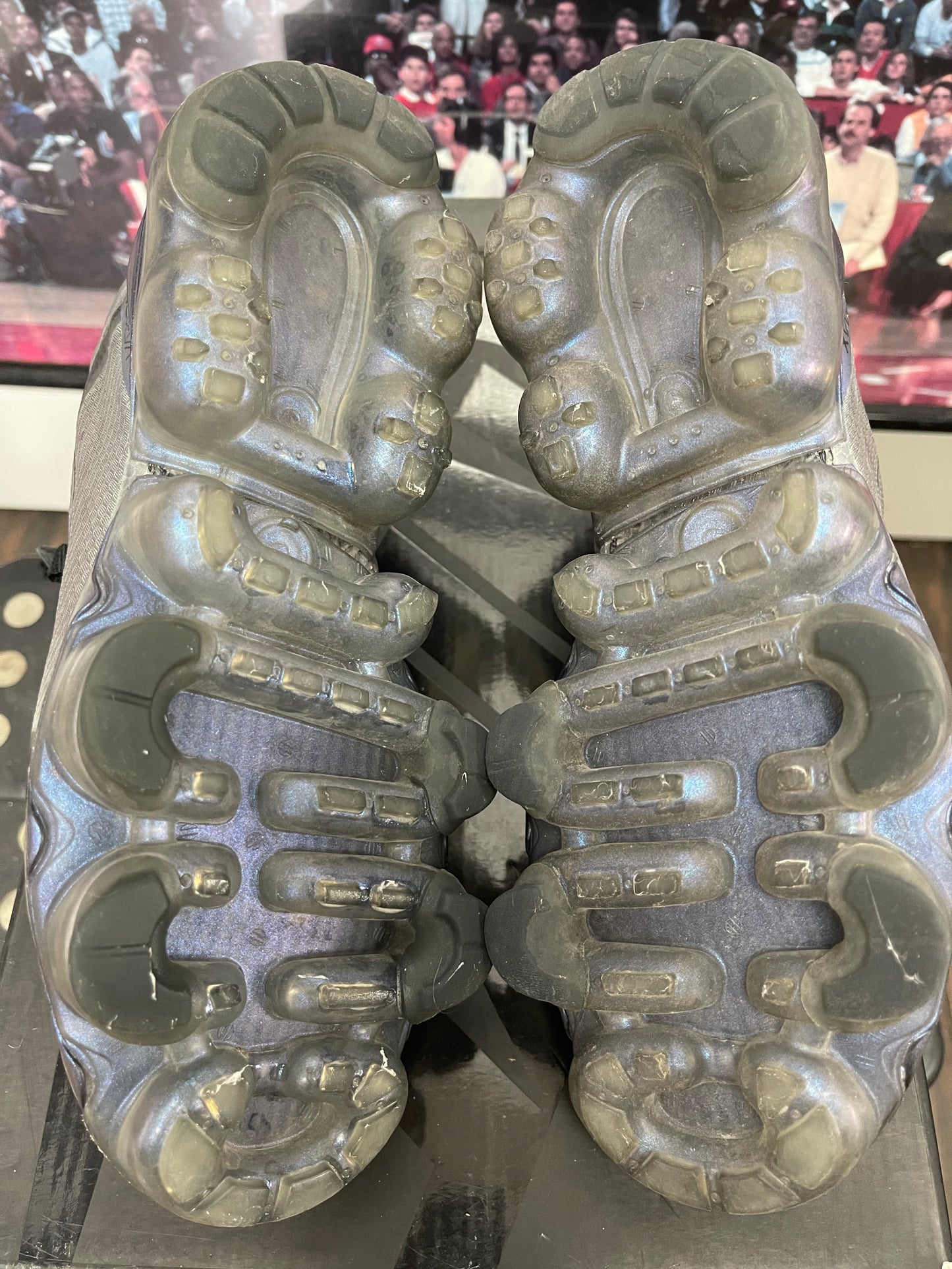 VaporMax 2019 ‘ throwback future ‘ Size 3.5y