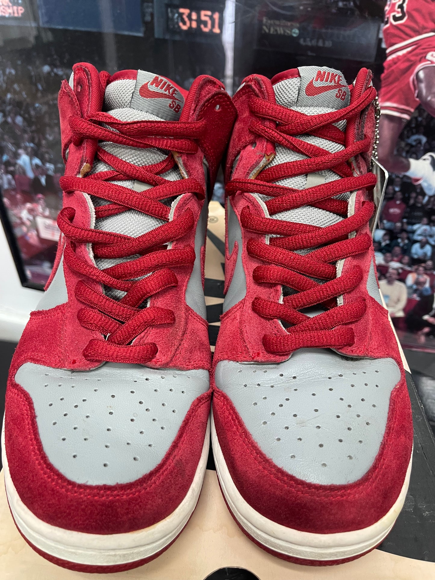 Dunk High SB UNLV Size 9.5