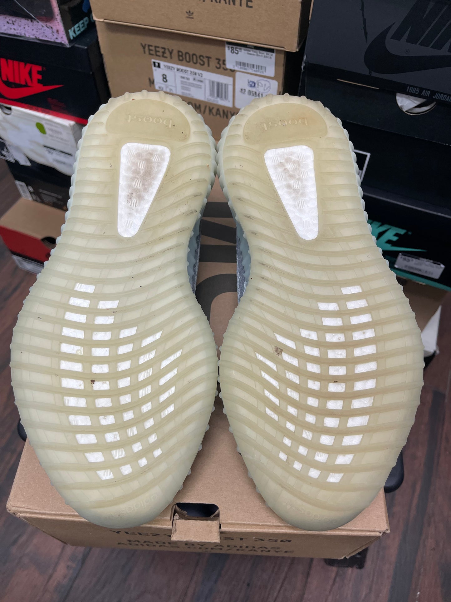 Yeezy Boost 350 V2 ‘ Blue Tint ‘ Size 8.5